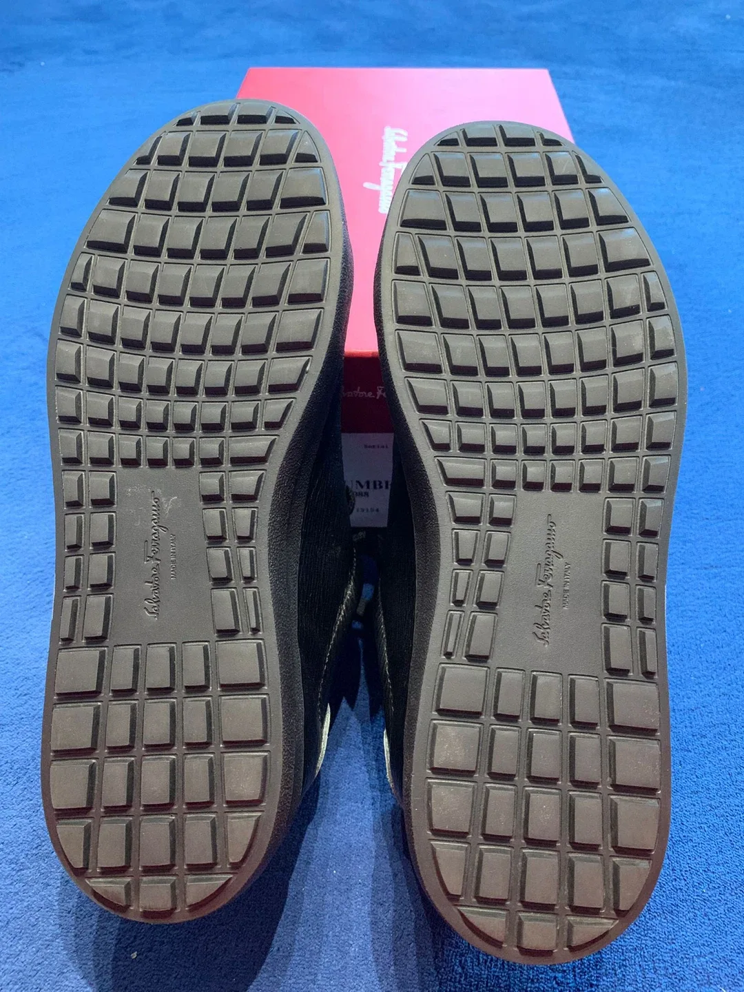 Salvatore Ferragamo Nero Calf Sneakers - Size 6M image indicator(6)