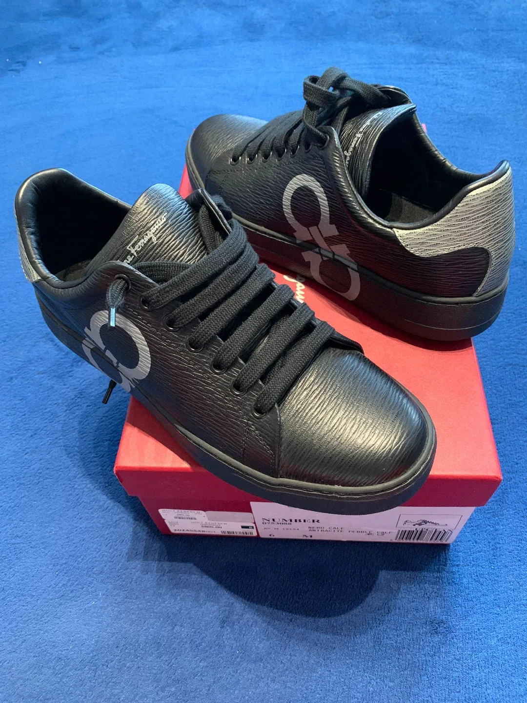 Salvatore Ferragamo Nero Calf Sneakers - Size 6M image indicator(9)