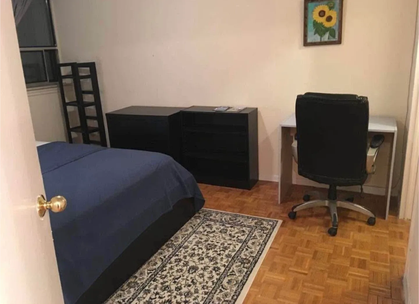 1 Master Bedroom - Apartment image indicator(3)