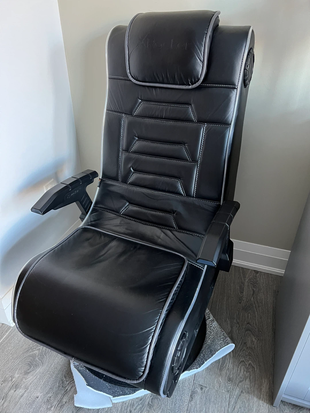 X Rocker Black Gaming Chair - photo 5
