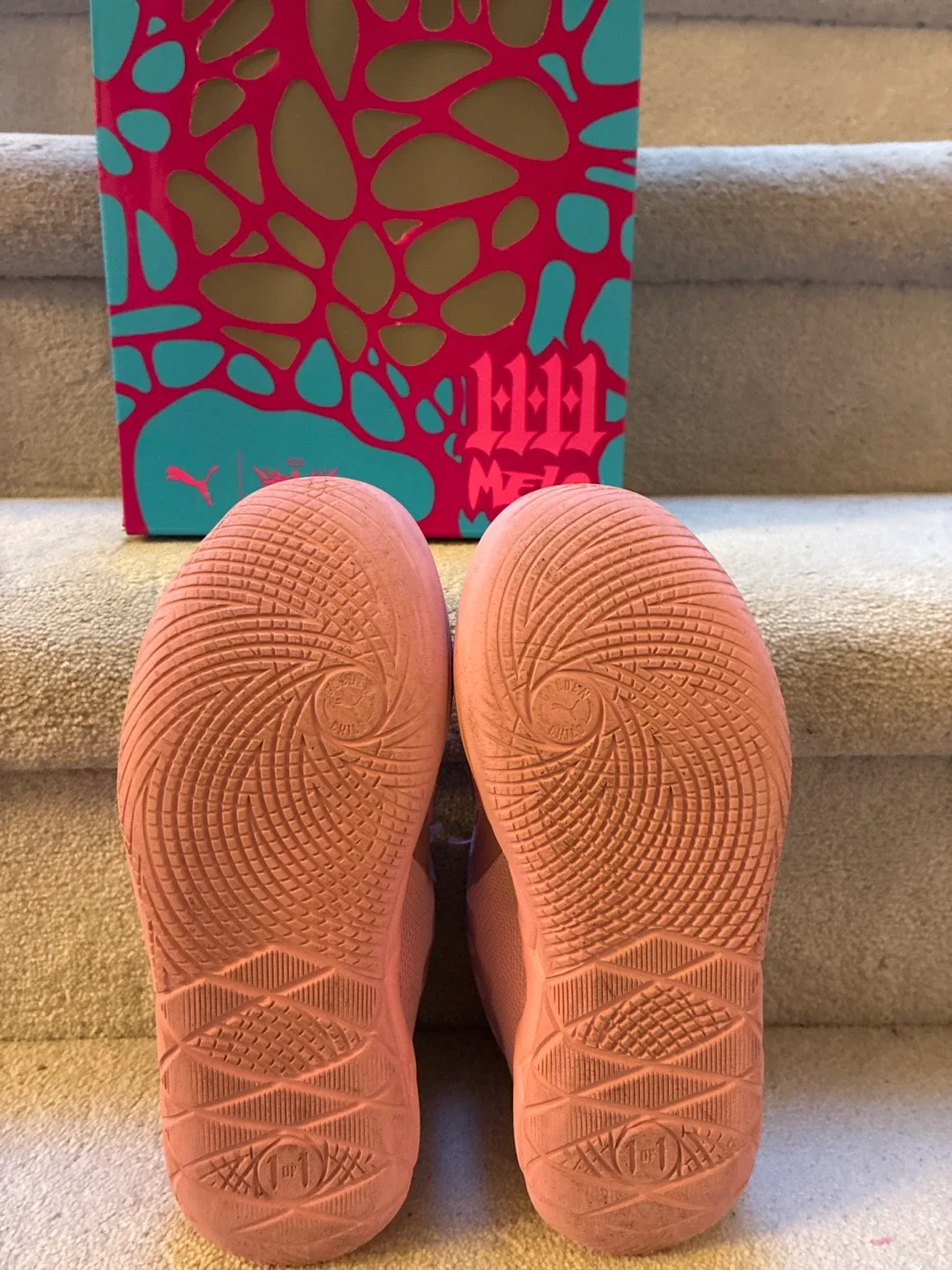 Mint Puma MB.04 Iridescent Hornets JR - Size 4 image indicator(4)