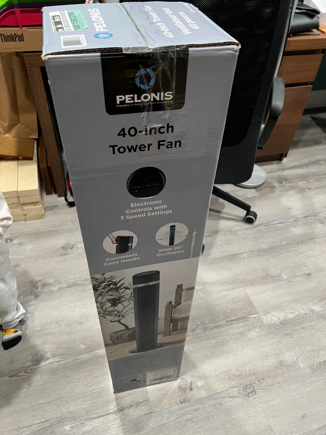PELONIS 40-inch Tower Fan - New in Box! - photo 2