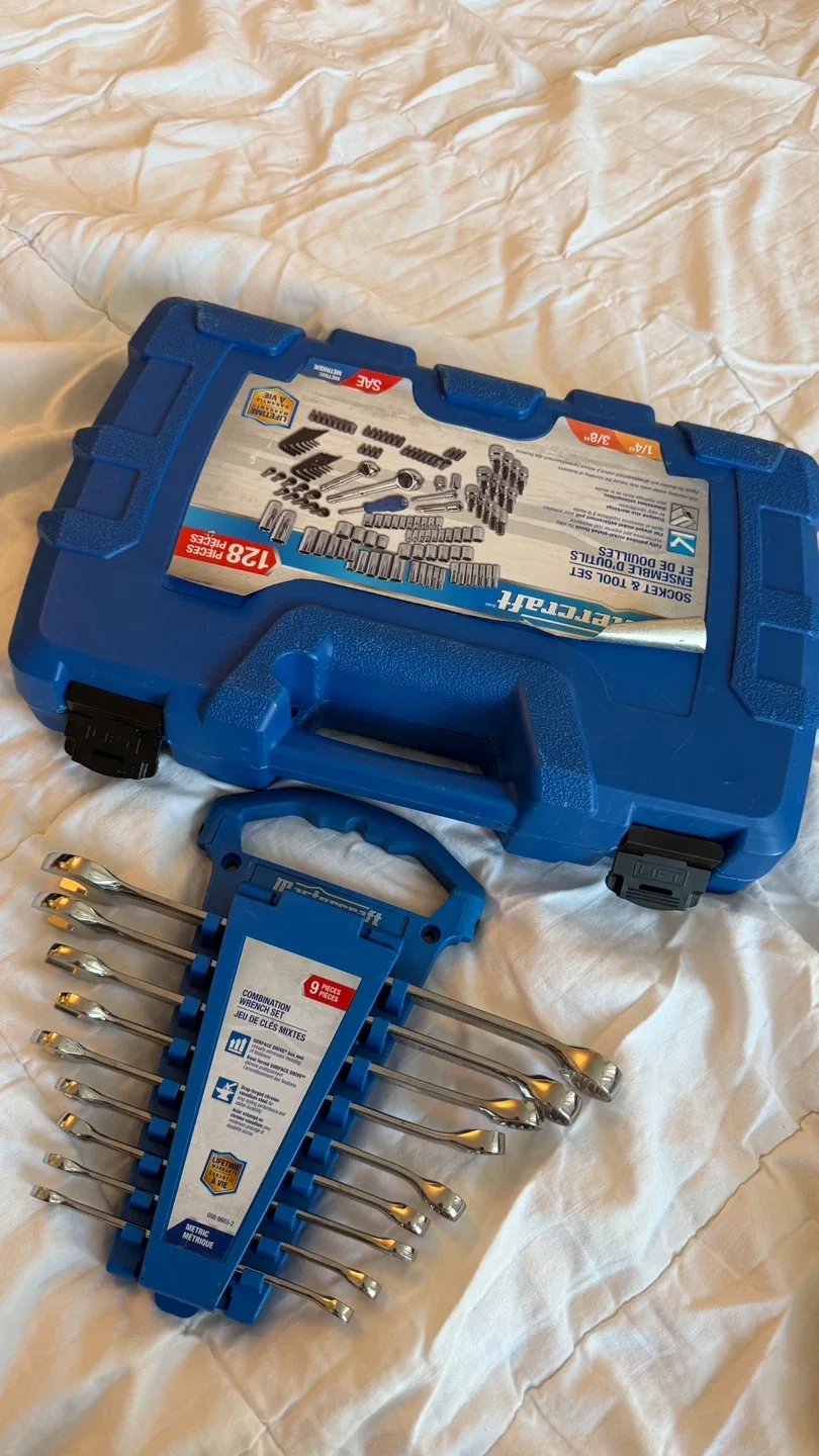 Mastercraft Socket & Tool Set 128 Pieces + Wrenches
