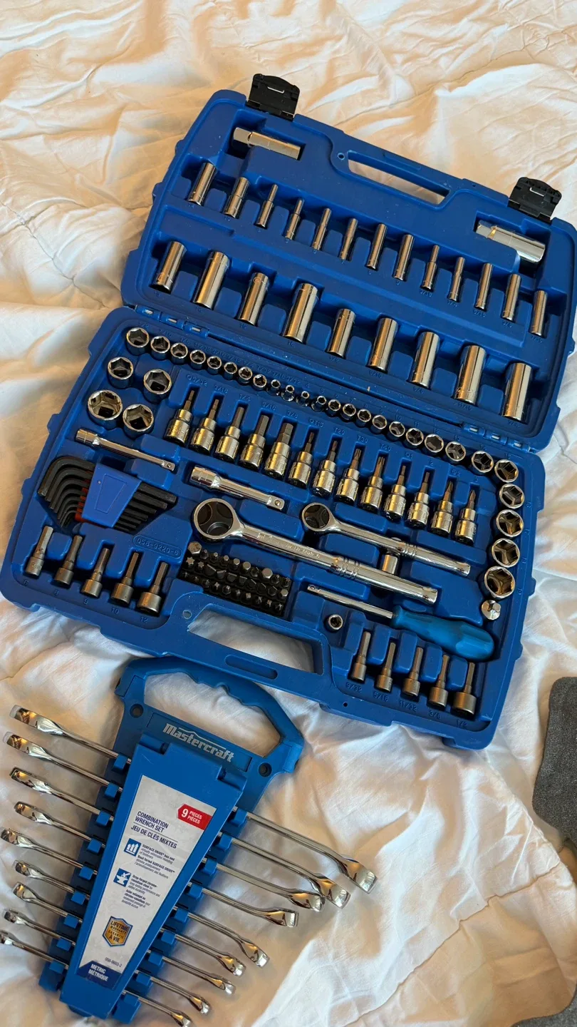 Mastercraft Socket & Tool Set 128 Pieces + Wrenches image indicator(2)