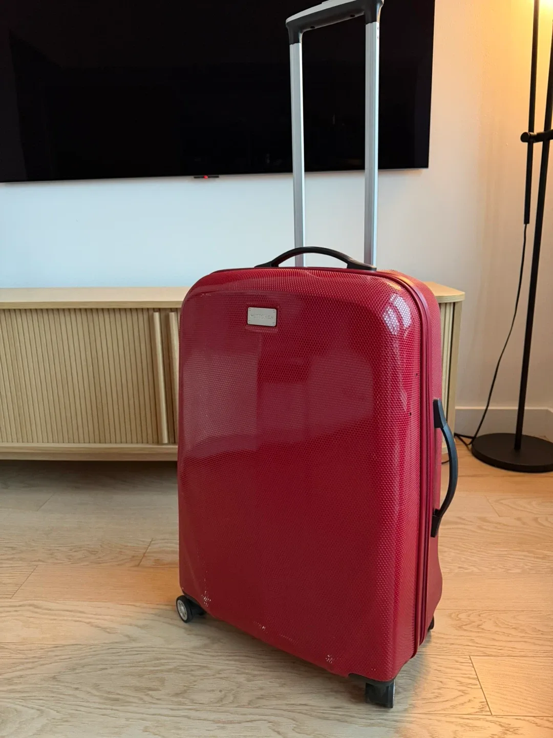 Red Spinner Suitcase - Medium