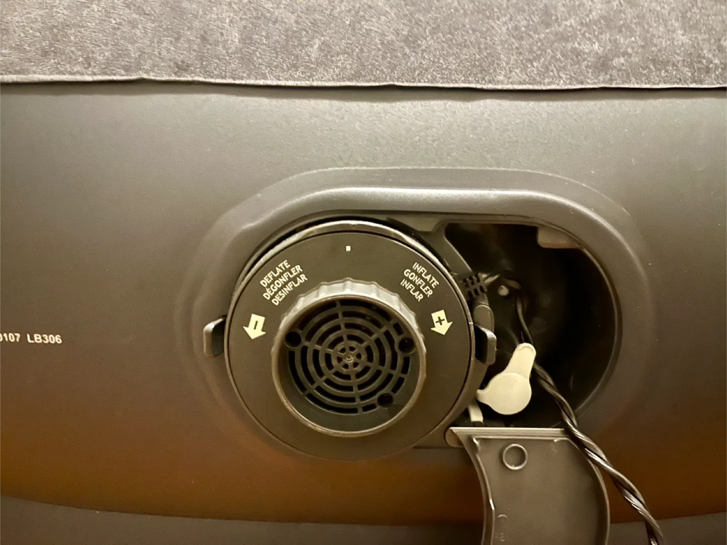 Twin Built In Pump Air Mattress Intex Dura-Beam Plus image indicator(2)