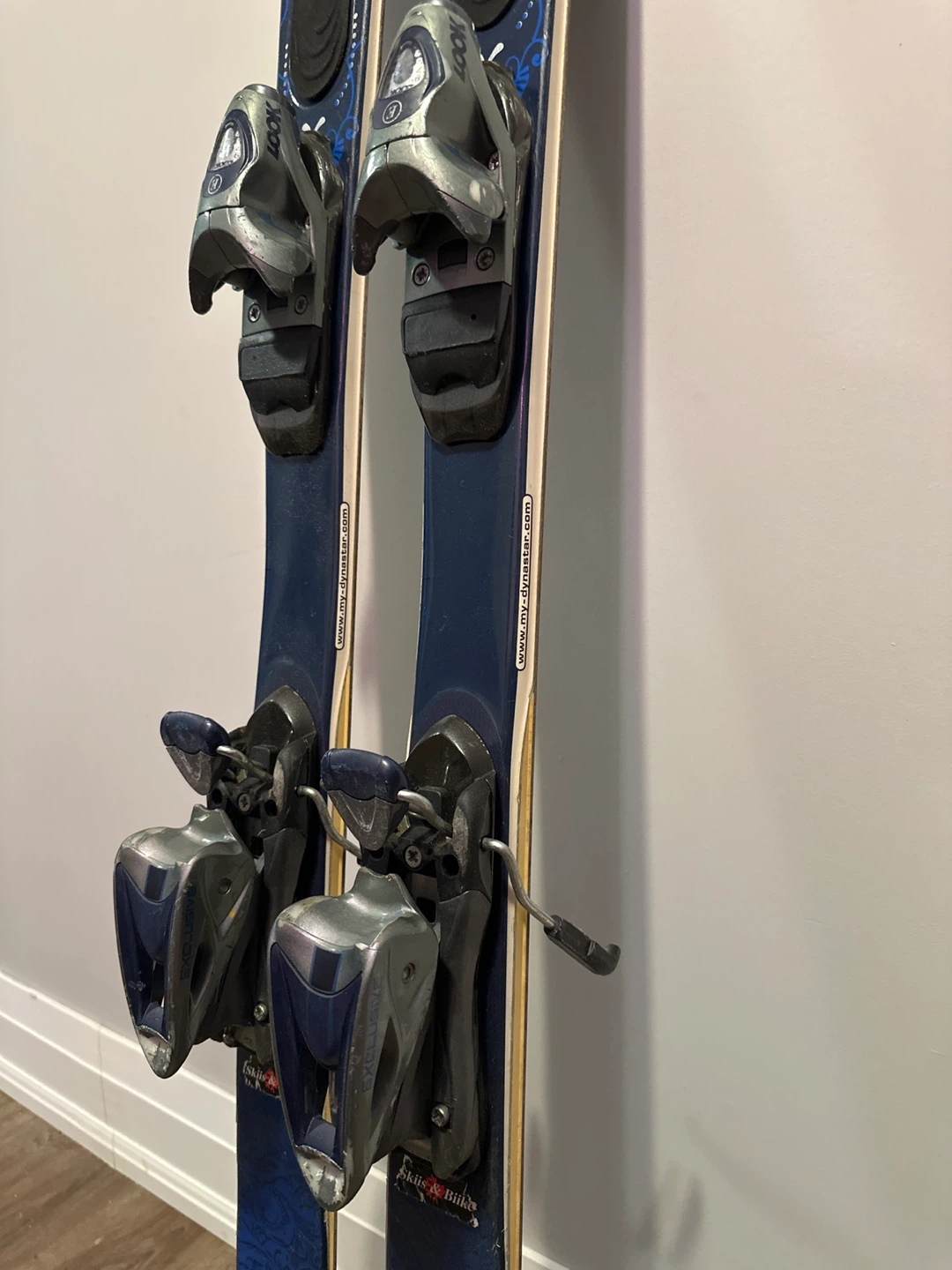 Dynastar Exclusive 8 Skis - 150cm  bindings included - photo 2
