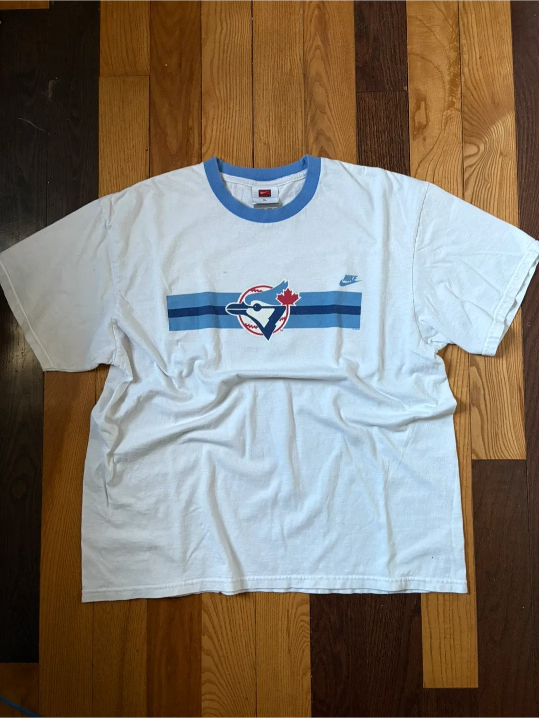 Vintage Nike Toronto Blue Jays T-Shirt XL y2k image indicator(2)