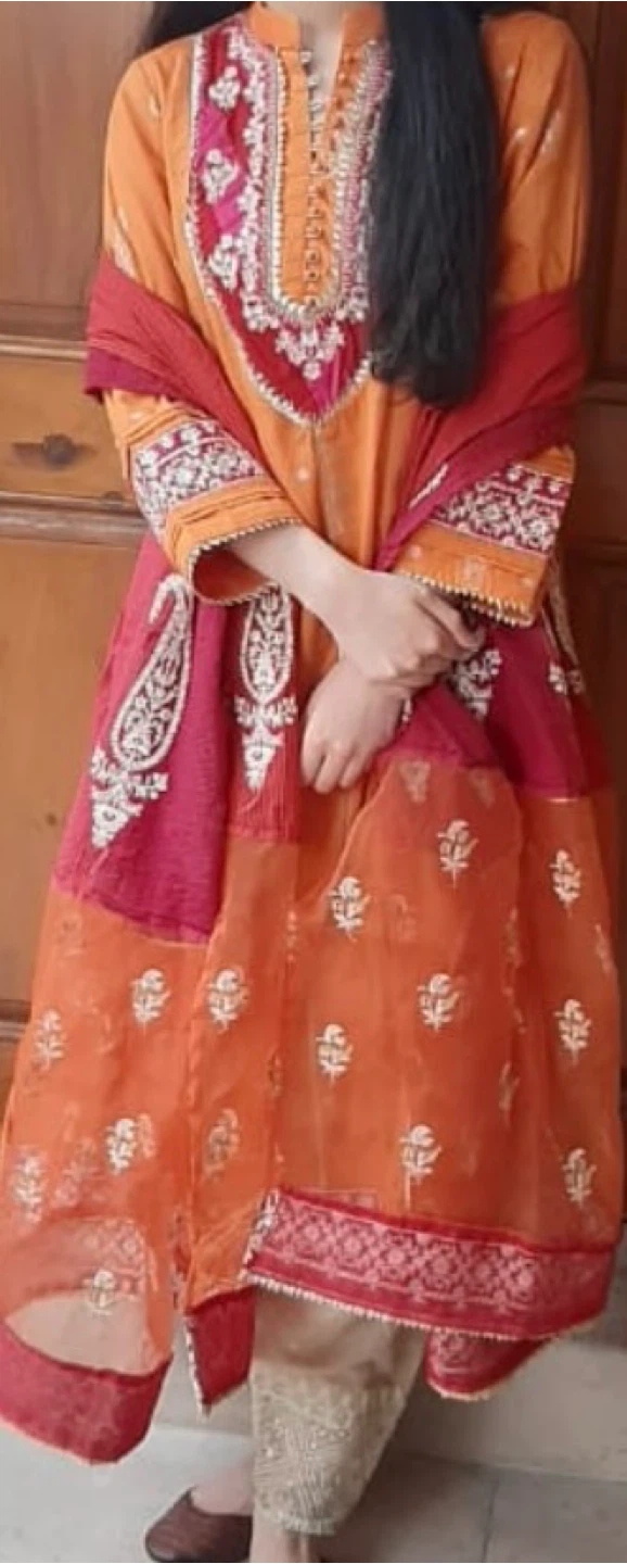 Ethnic Orange & Red Embroidered Salwar Kameez - photo 2