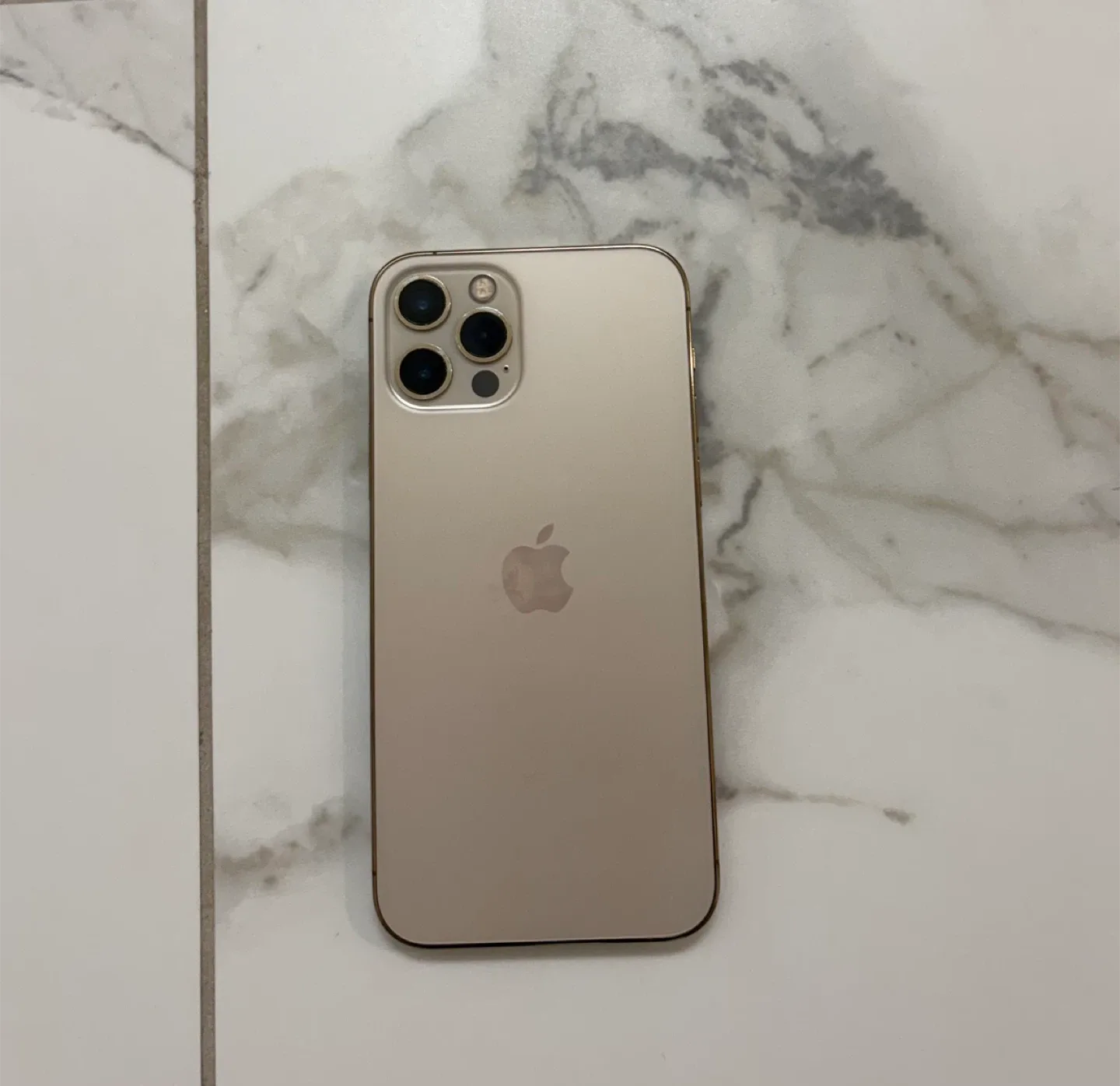 iPhone 12 Pro 256GB unlocked image indicator(4)