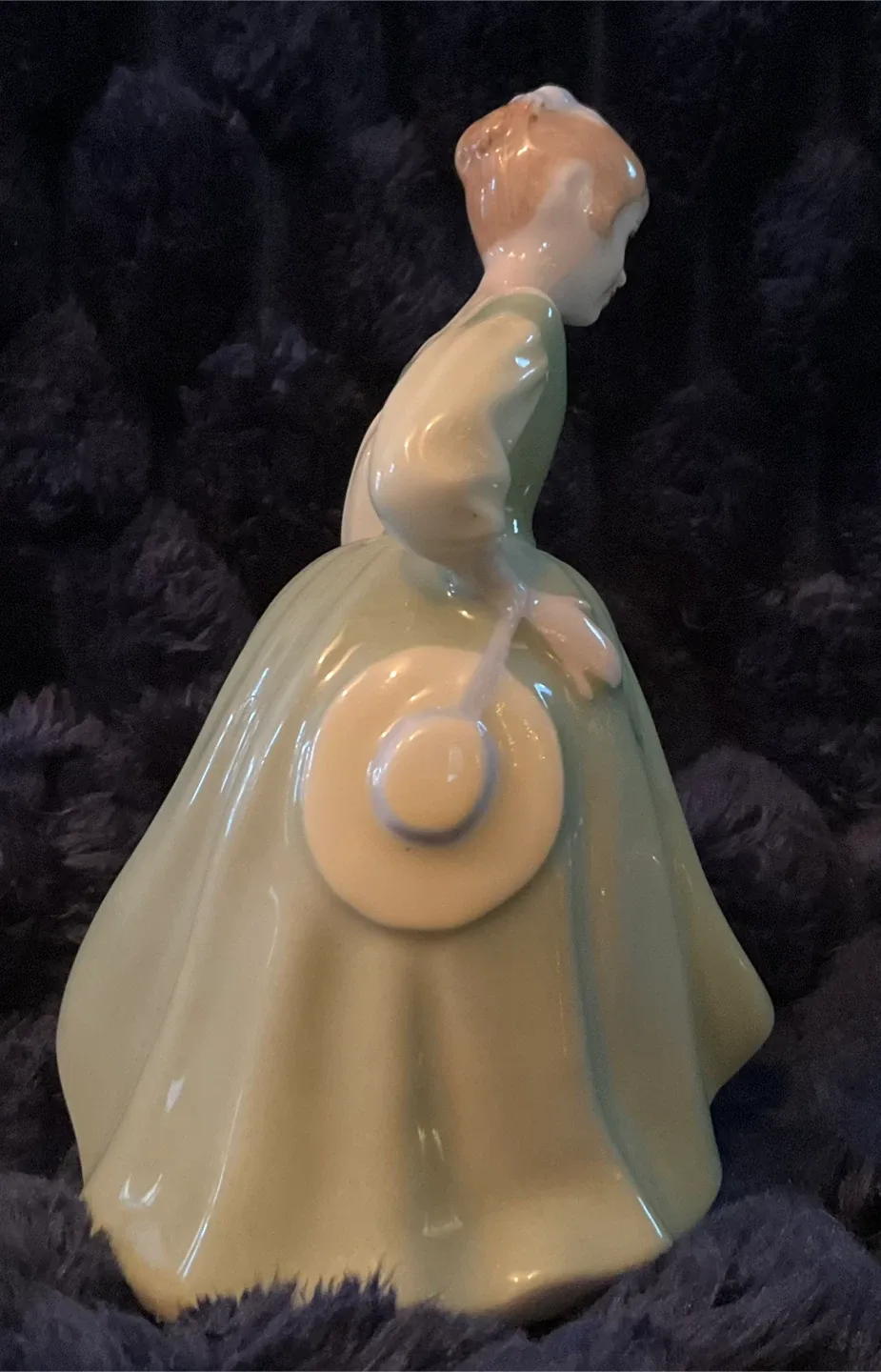 Royal Doulton Fair Maiden Figurine HN2211 image indicator(3)