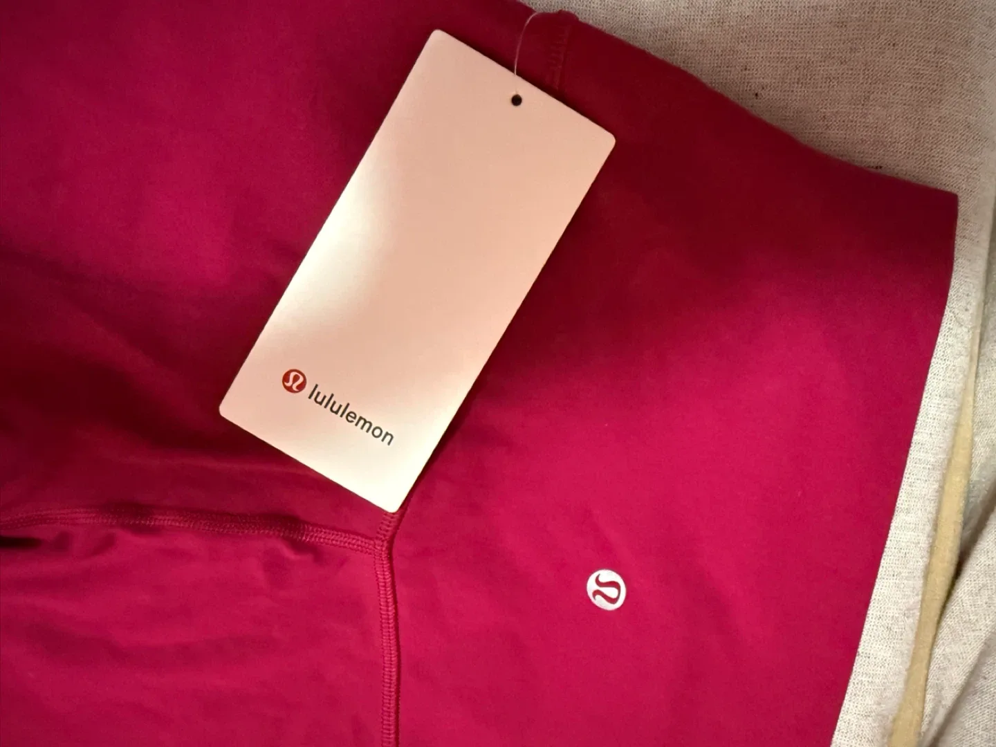 Lululemon Align HR Pant 25" Size 6 - Red image indicator(3)