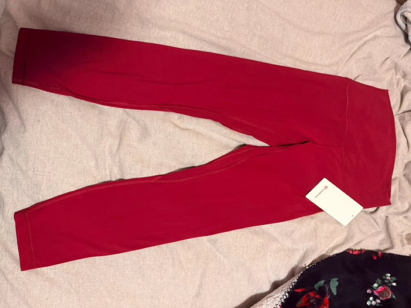 Lululemon Align HR Pant 25" Size 6 - Red