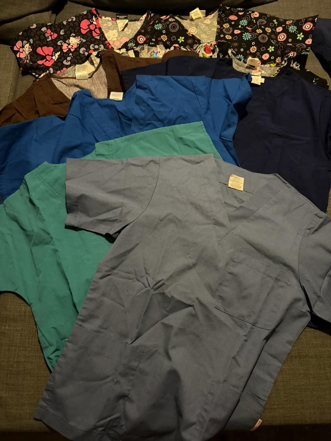 Mixed Lot of Scrubs (Size XS to S)