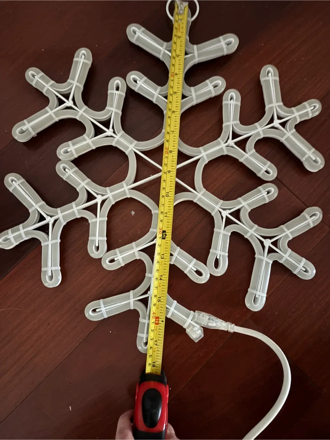 Snowflake Neon Light, 17 inches image indicator(3)