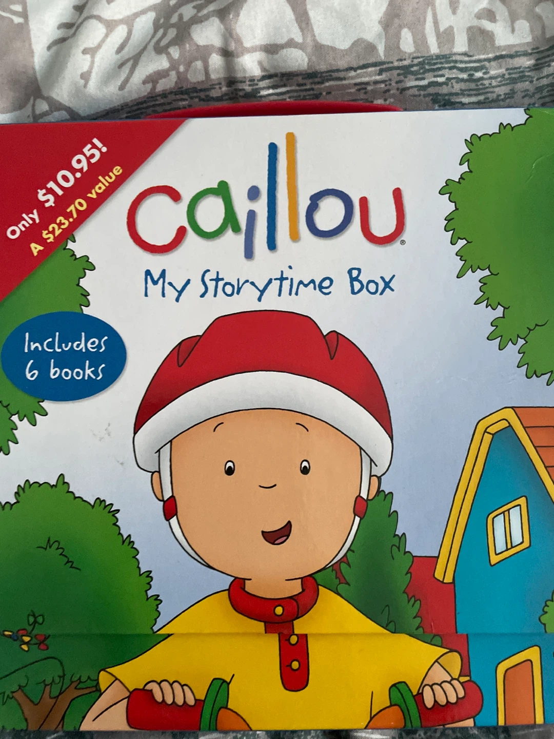 Caillou My Storytime Box (6 Books)