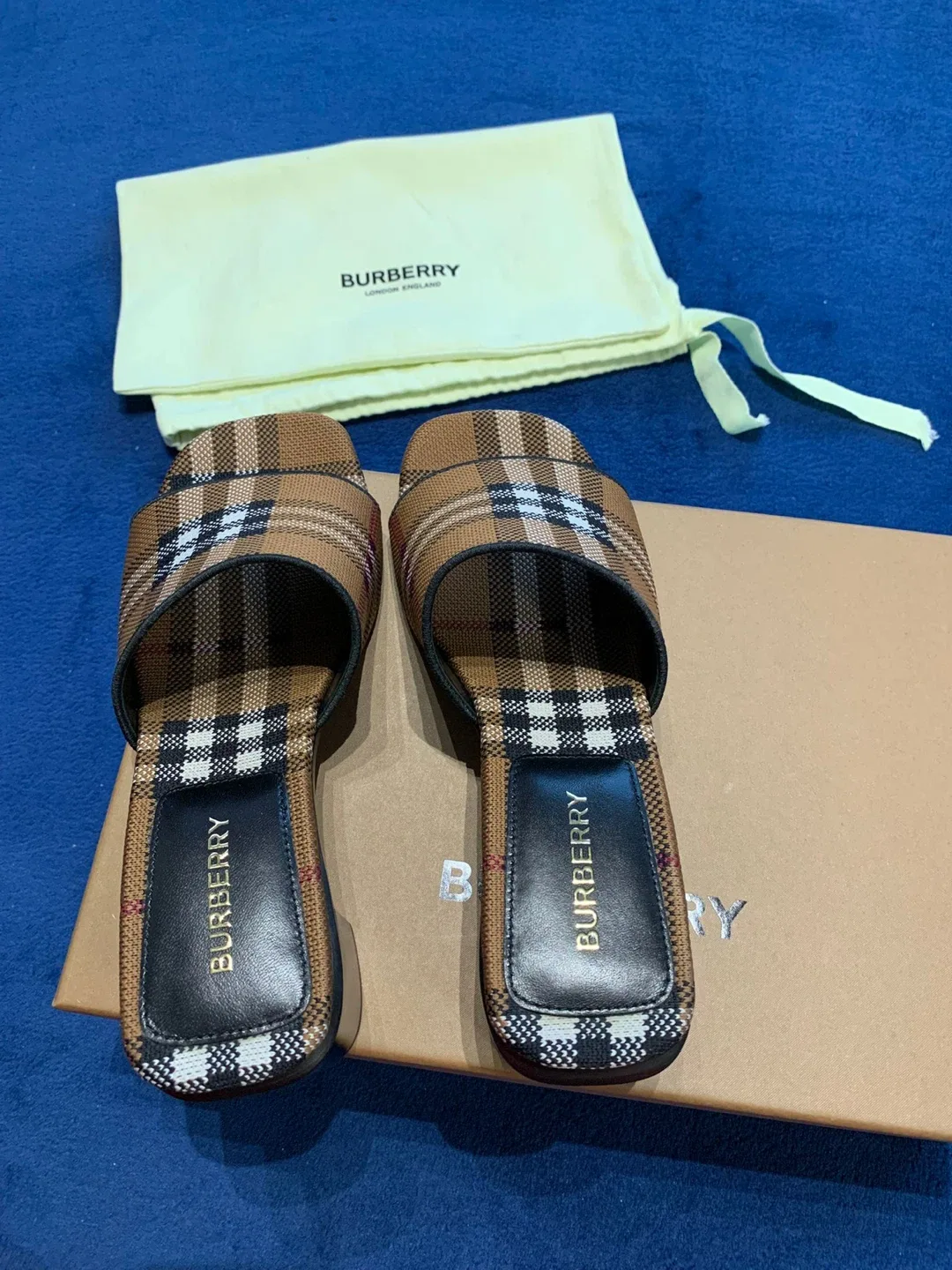 Burberry Plaid Mules Size 36 image indicator(4)