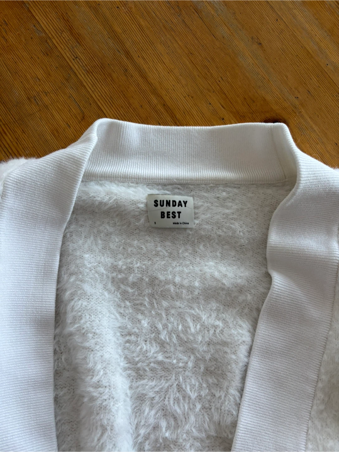 Aritzia Sunday Best White fluffy Cardigan - Size S - photo 2