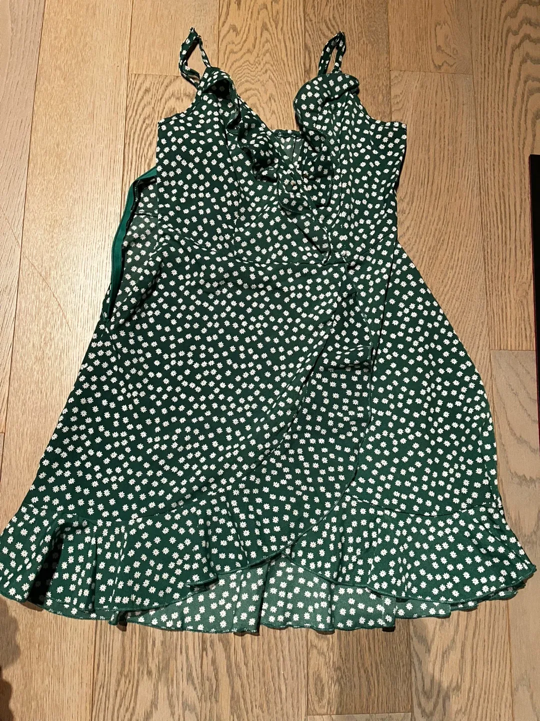 Green floral dress (s) #cleanout