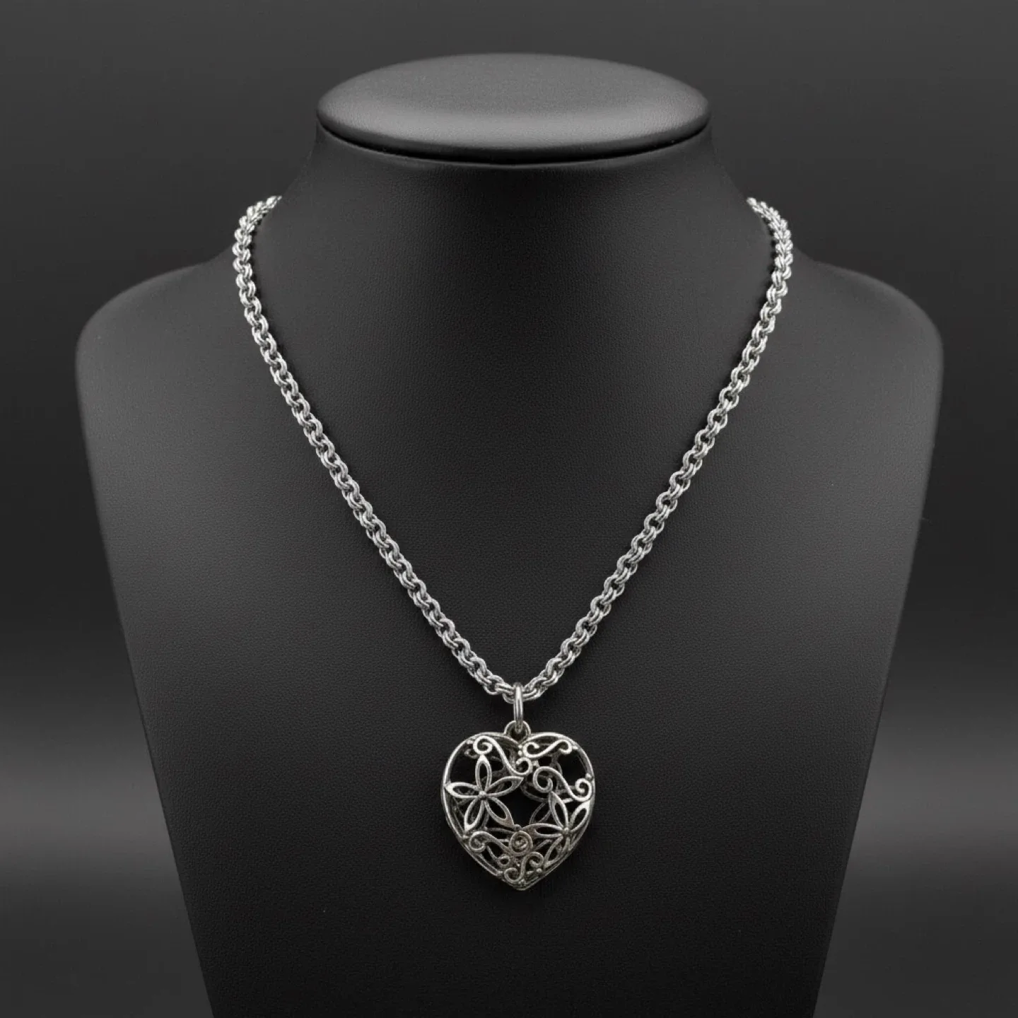 Assorted Costume Jewellery image indicator(3)