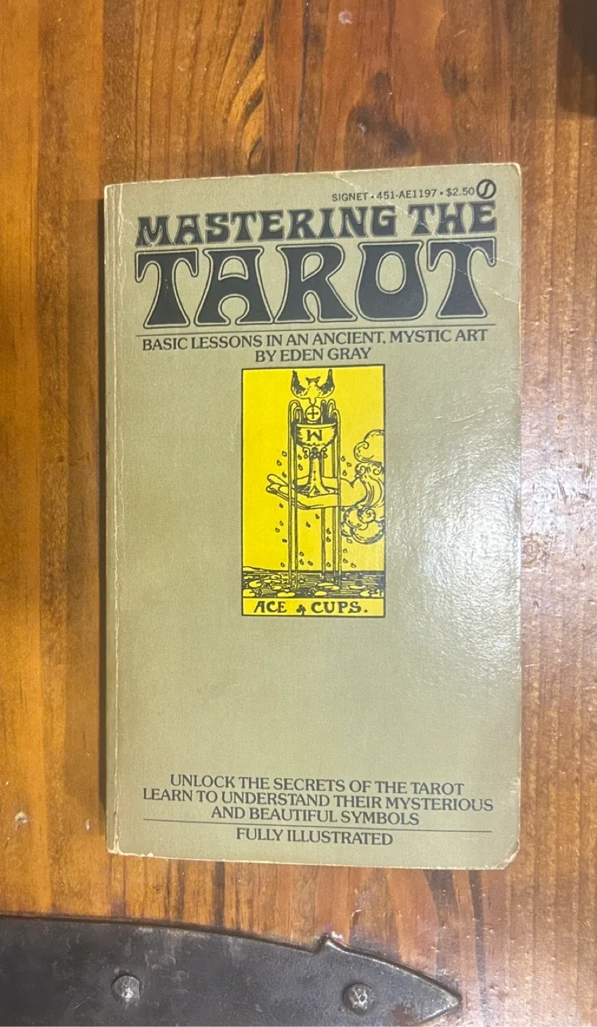 Vintage RARE Tarot Book - Mastering the Tarot by Eden Gray