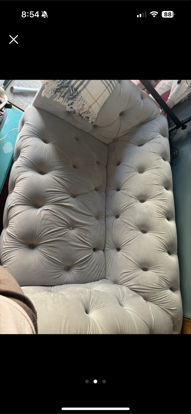 Grey Tufted Loveseat - photo 2