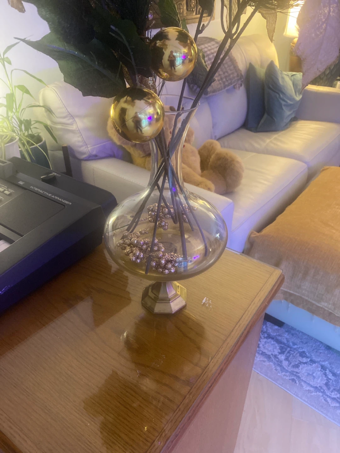 Flower arrangement with glass vase - photo 2