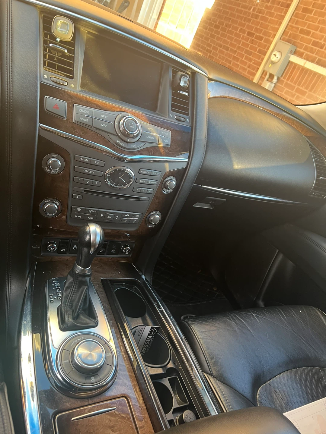 Black Infiniti QX56 SUV - photo 5
