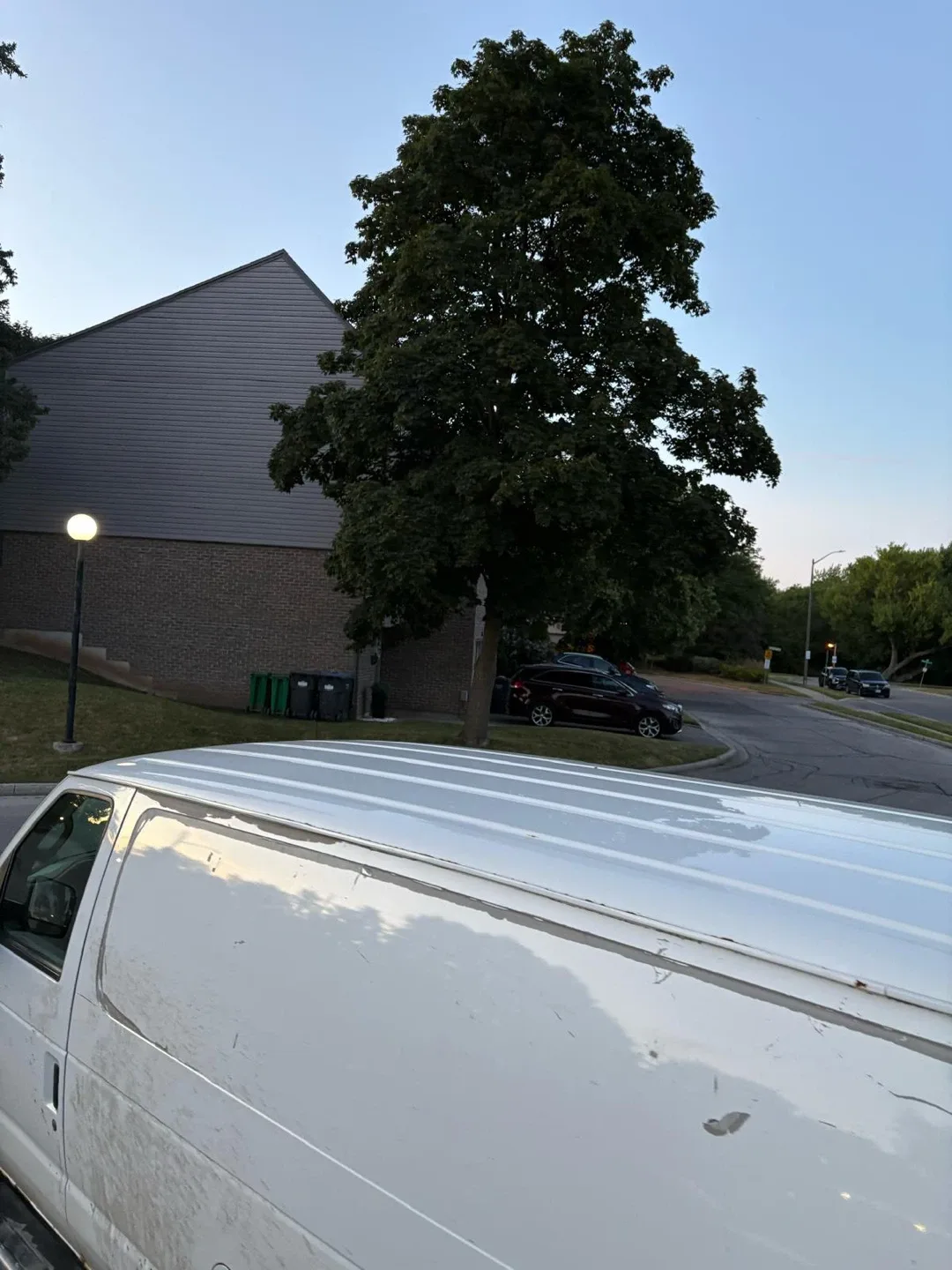 2012 Ford E-250 image indicator(5)