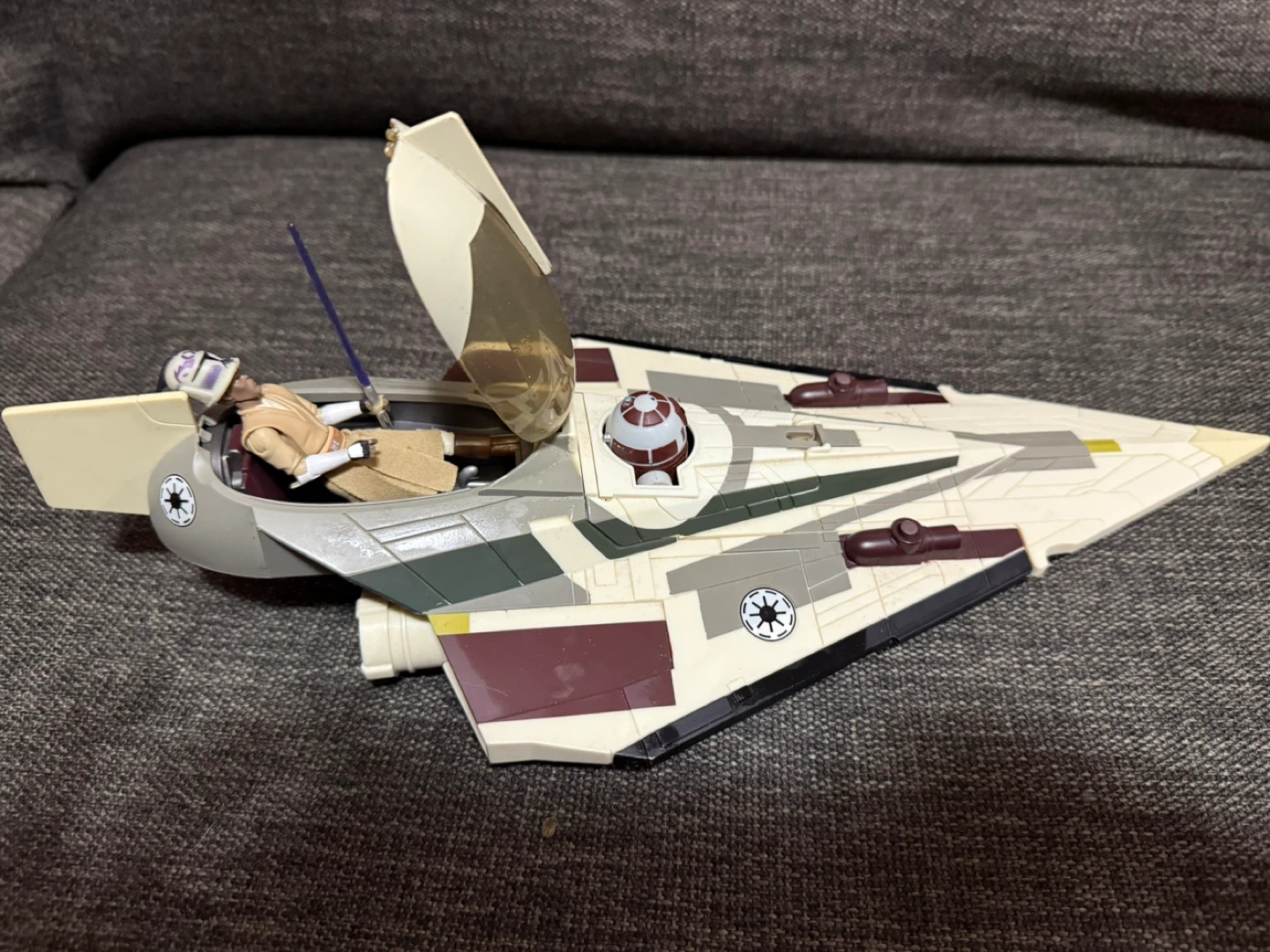 Star Wars Jedi Starfighter Vehicle - photo 3