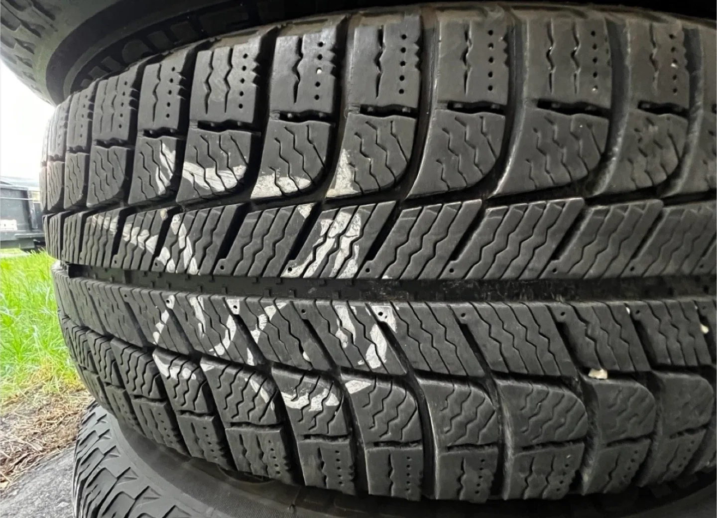 Michelin 195/65R15 Winter Tires - Set of 4 image indicator(7)