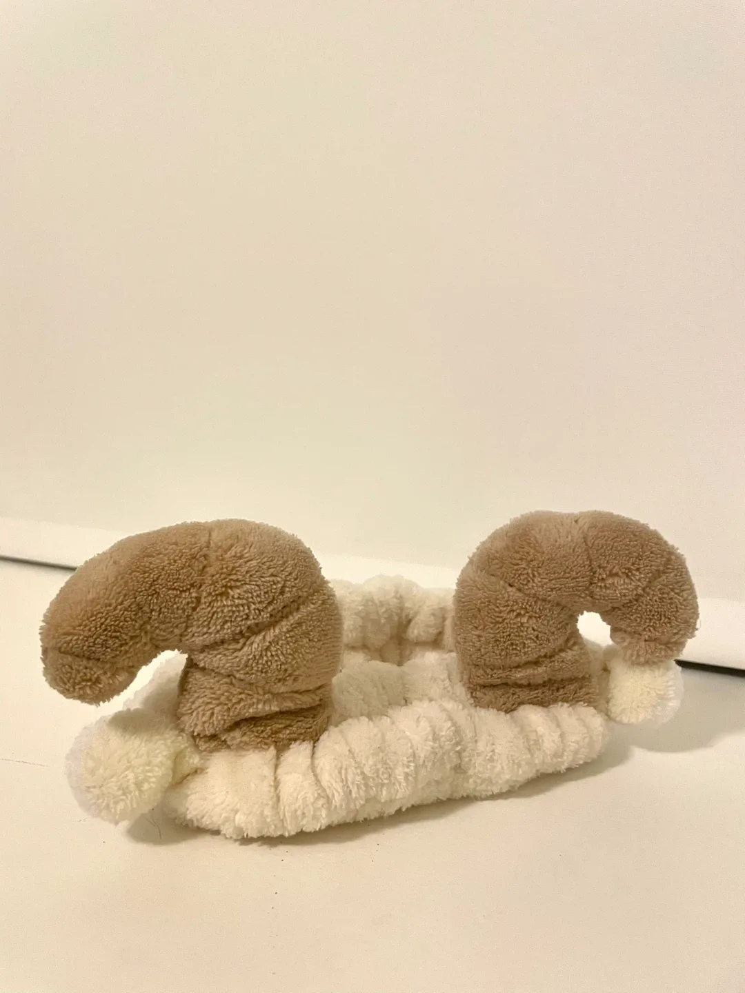Cute Plush Headbands - Bunny, Ram, Kuromi, brown cat image indicator(3)