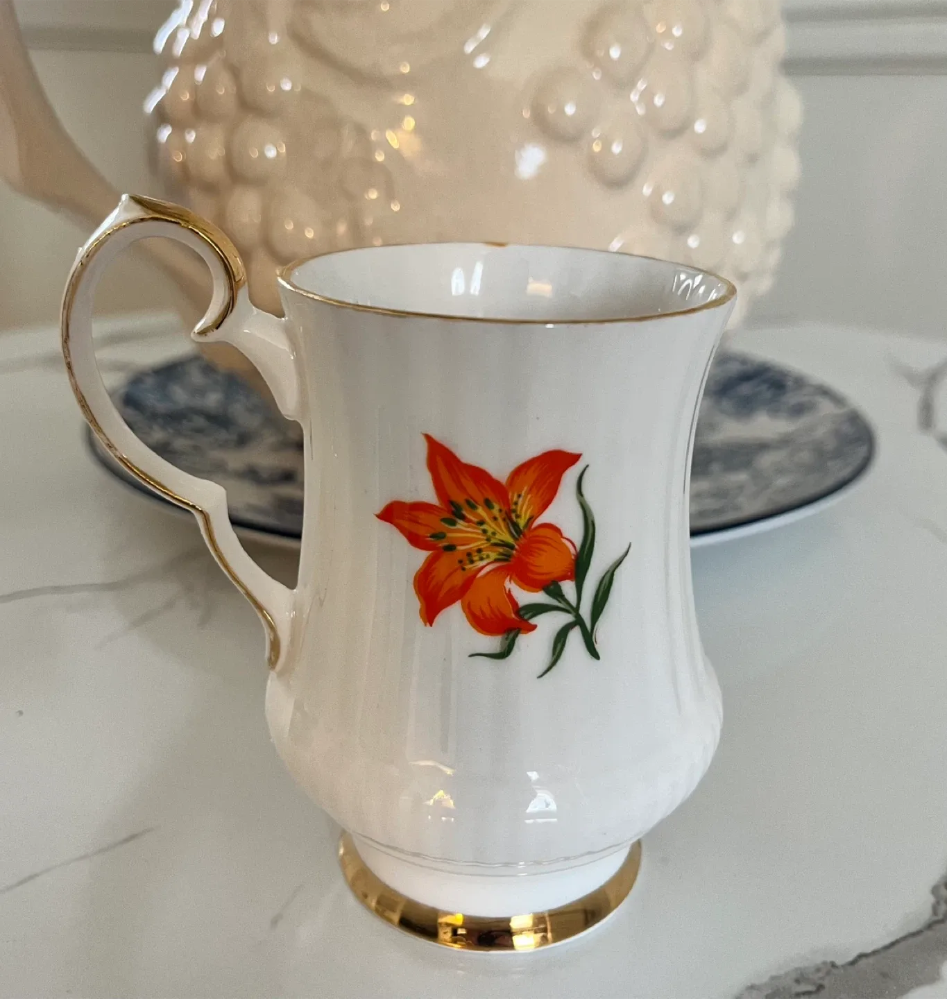 #Cleanout - Royal Albert Lily of the Valley Tea Set image indicator(2)