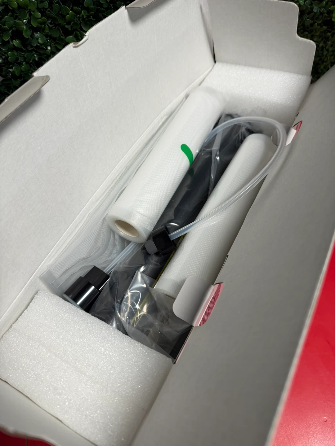 Mesliese Vacuum Sealer - Brand New! - photo 4