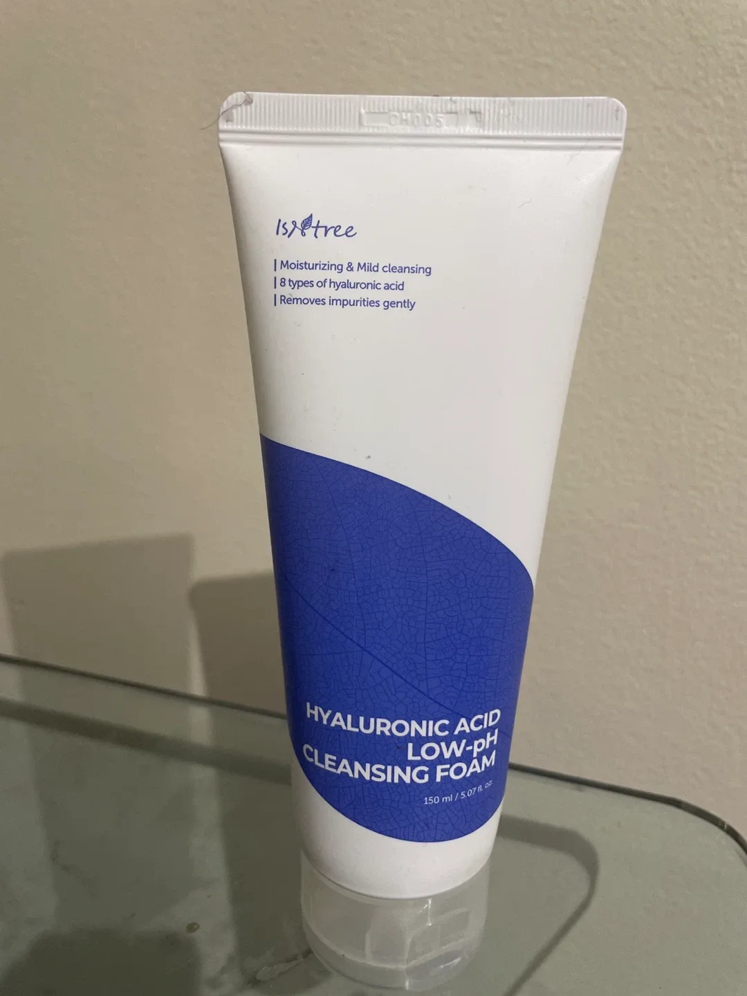 Isntree Hyaluronic Acid Low-pH Cleansing Foam 150ml