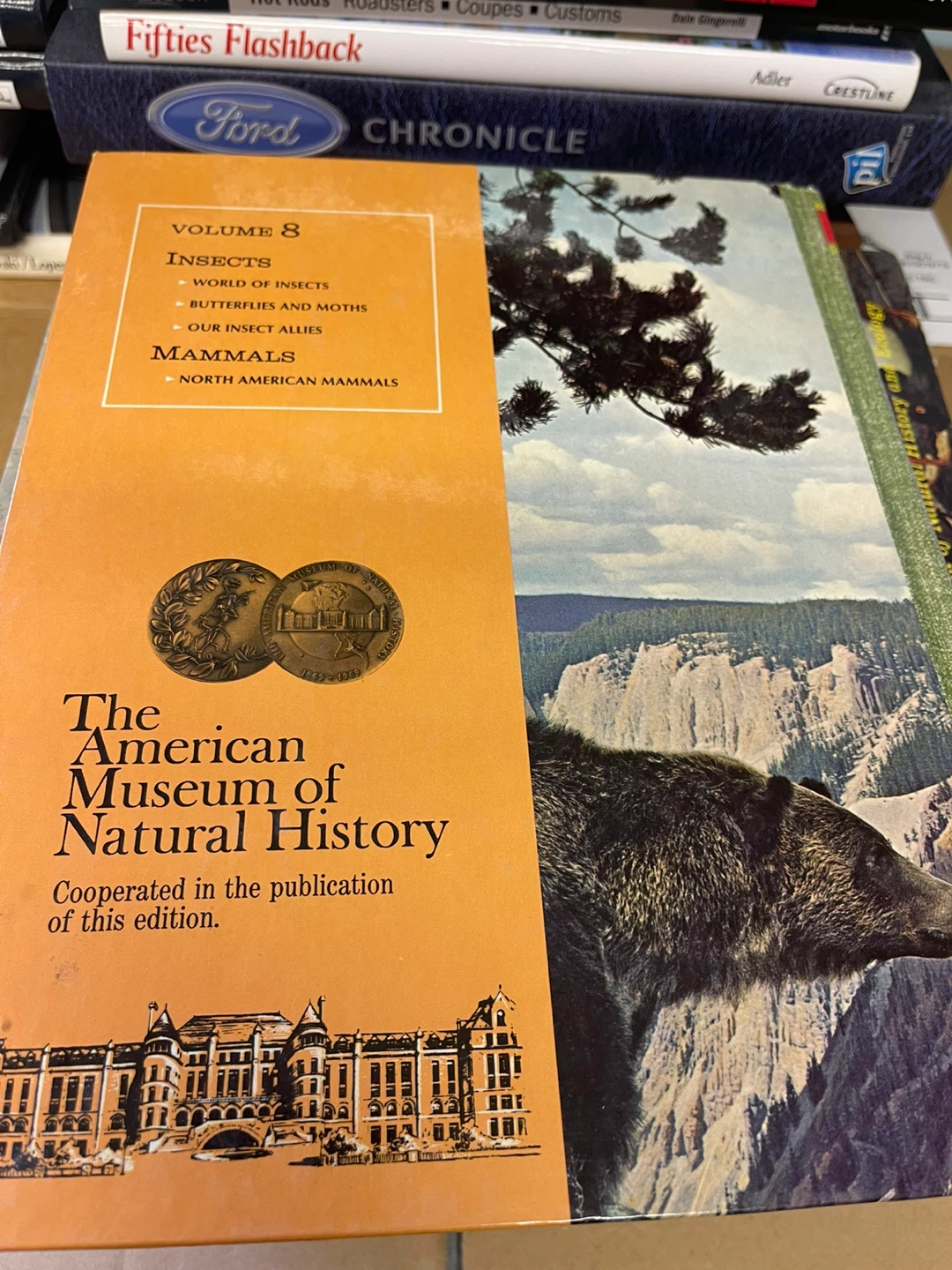 Illustrated Library of Nature Books (8) - photo 2