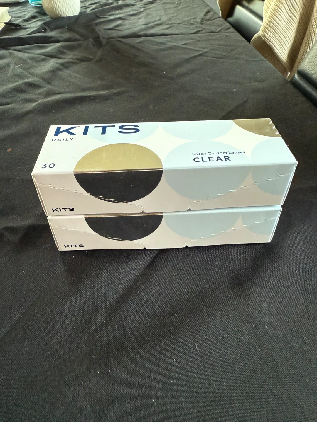 KITS Daily Clear Contact Lenses -3.50 PWR image indicator(2)