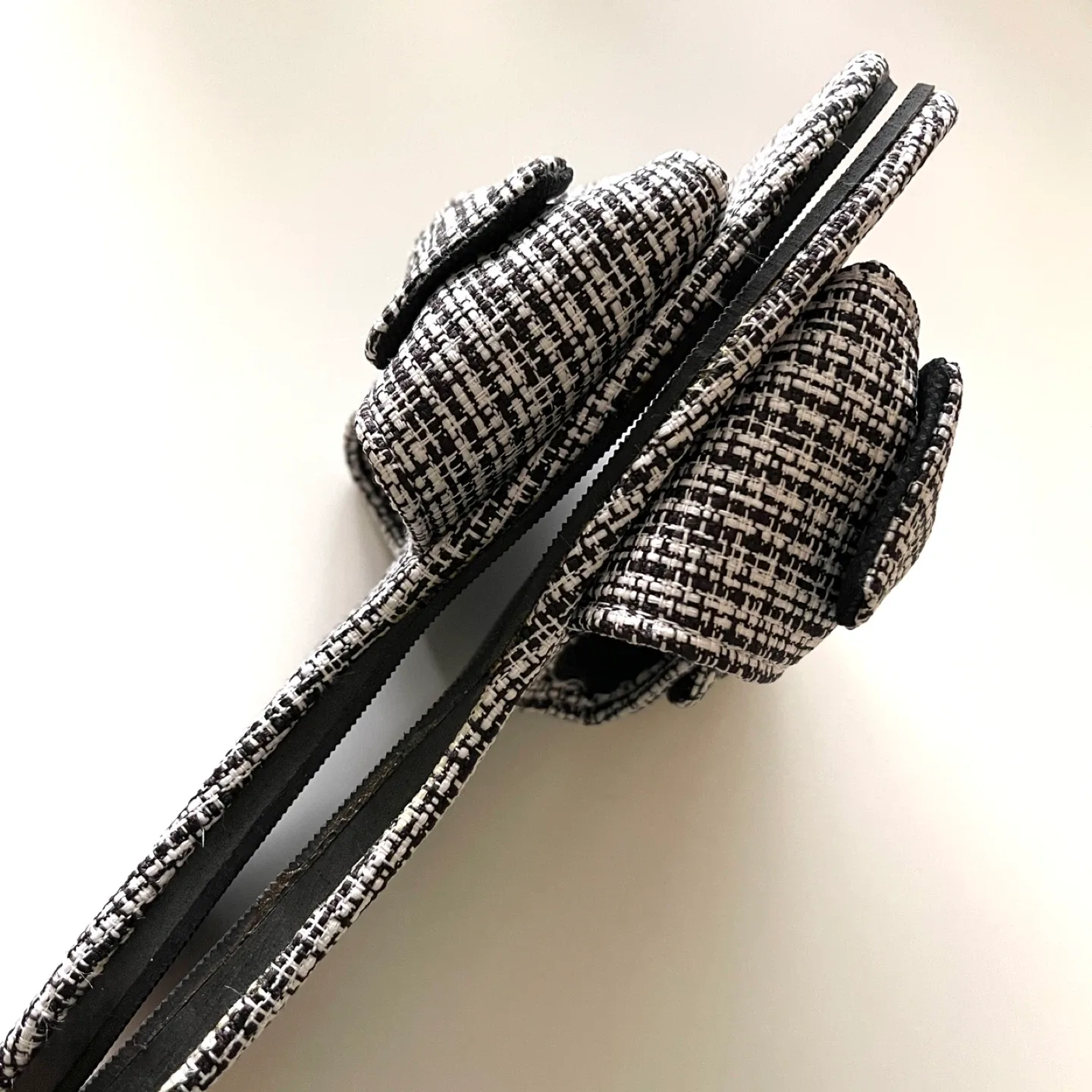 Bow Accent Slides #Cleanout image indicator(5)