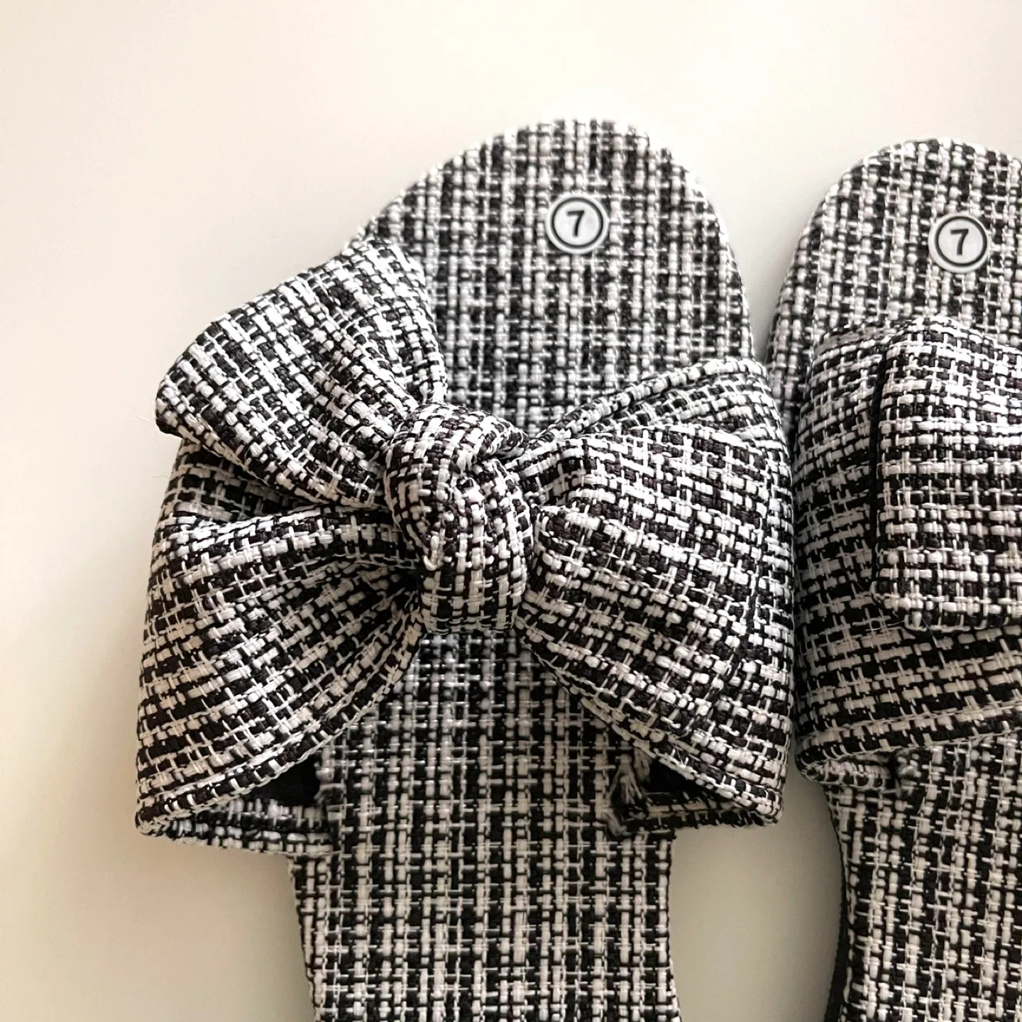 Bow Accent Slides #Cleanout image indicator(2)