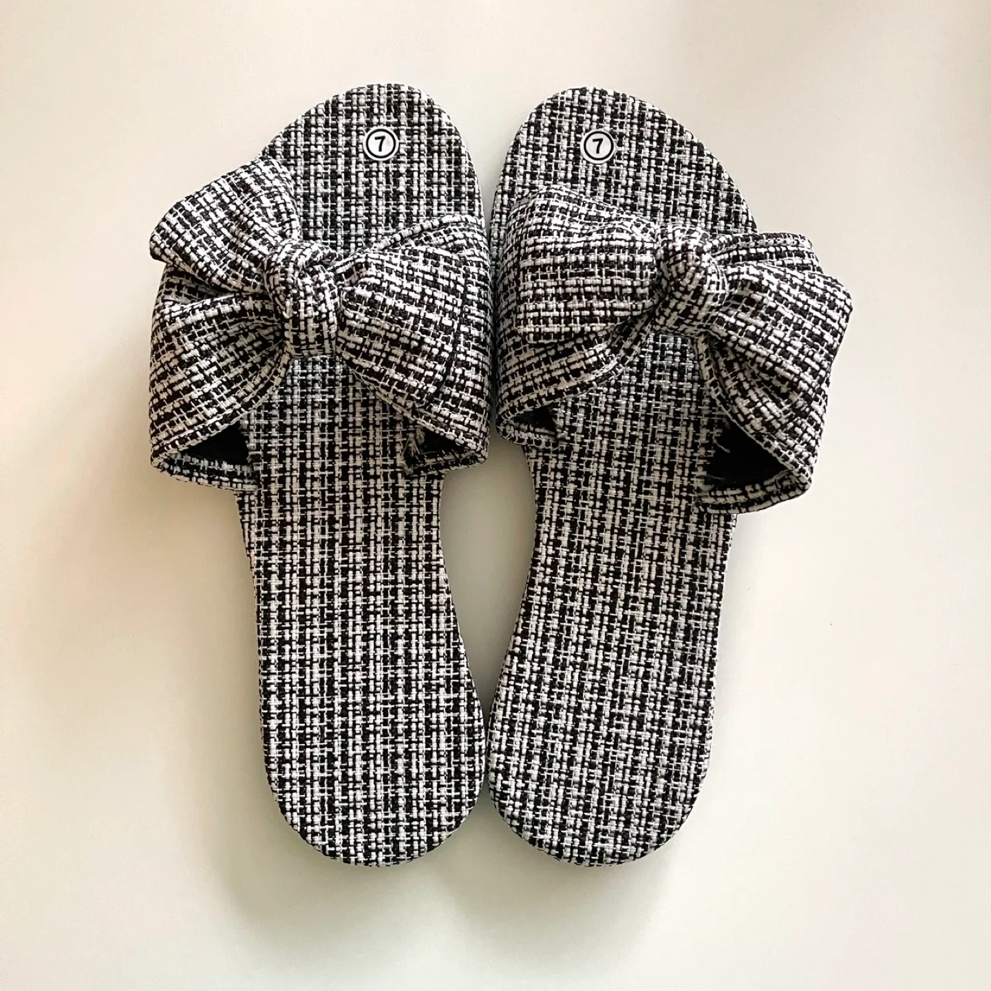 Bow Accent Slides #Cleanout