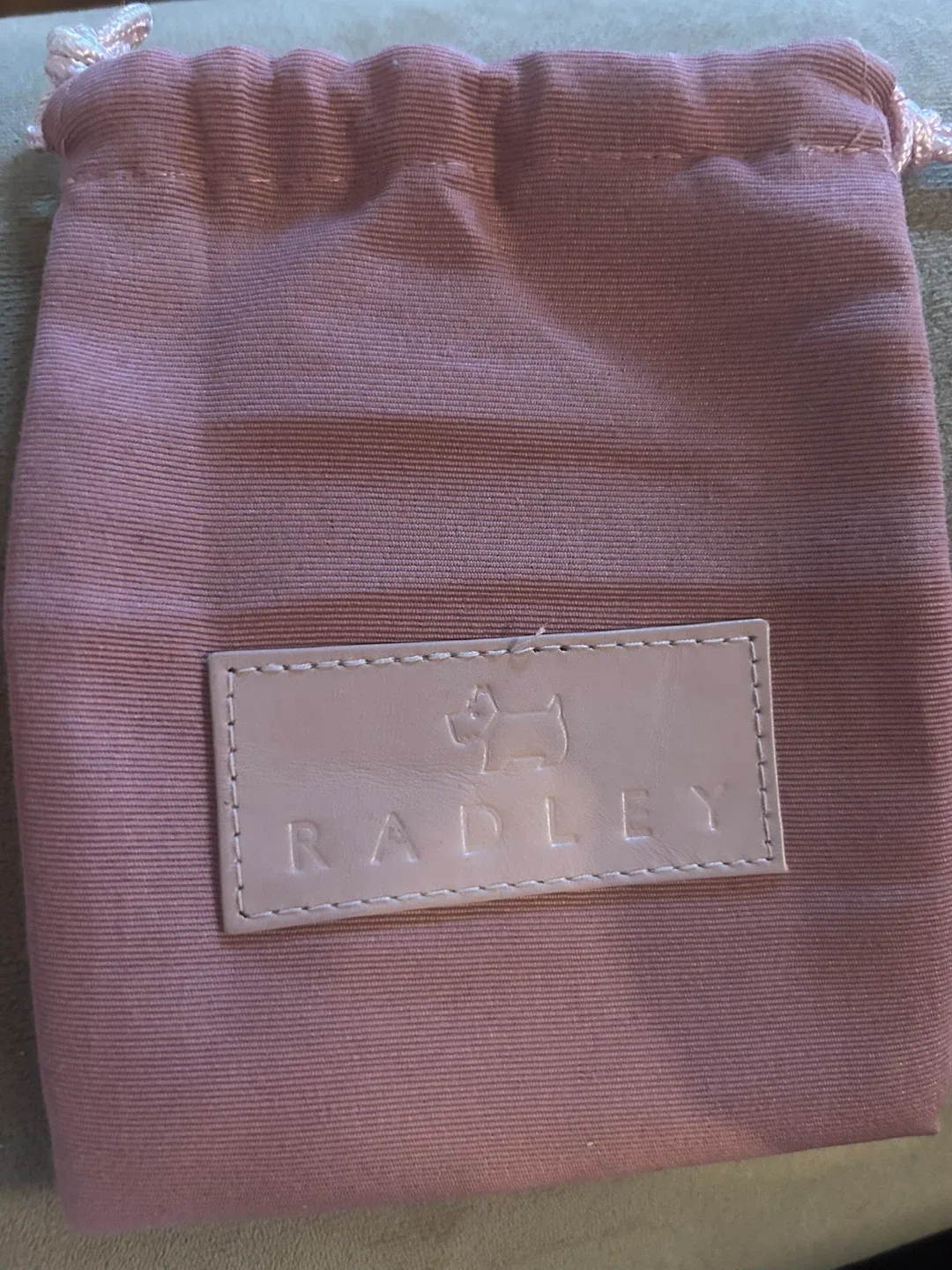 Cute Radley Buttons Black & Beige Leather Handbag Mirror image indicator(4)