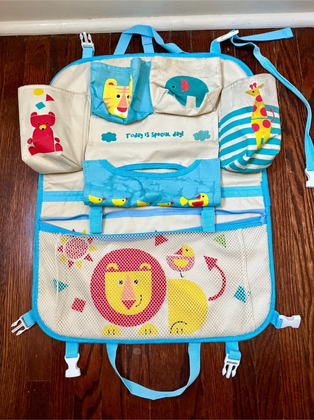 Kids Car Seat Organizer #Cleanout