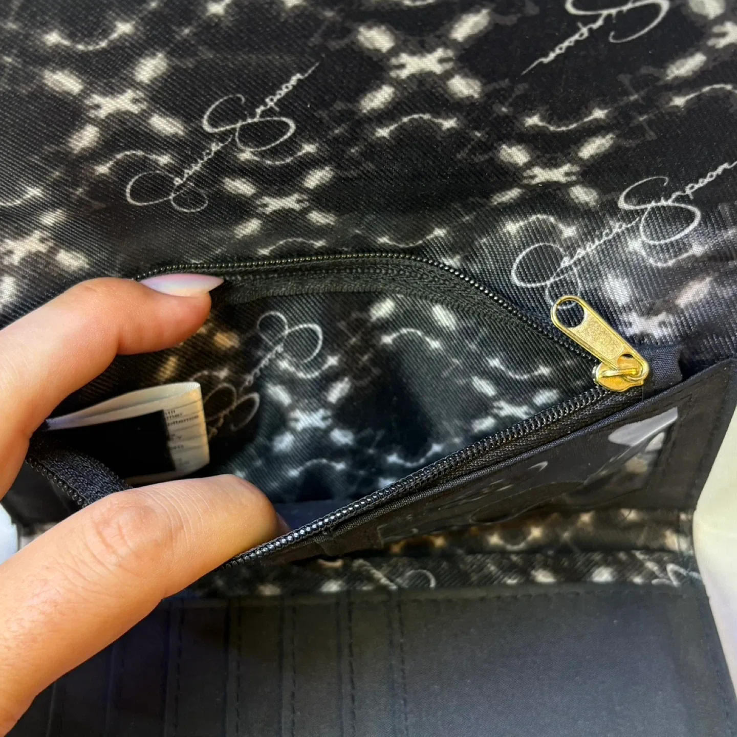 Jessica Simpson Black Pleated Wallet Faux Leather Organizer image indicator(4)