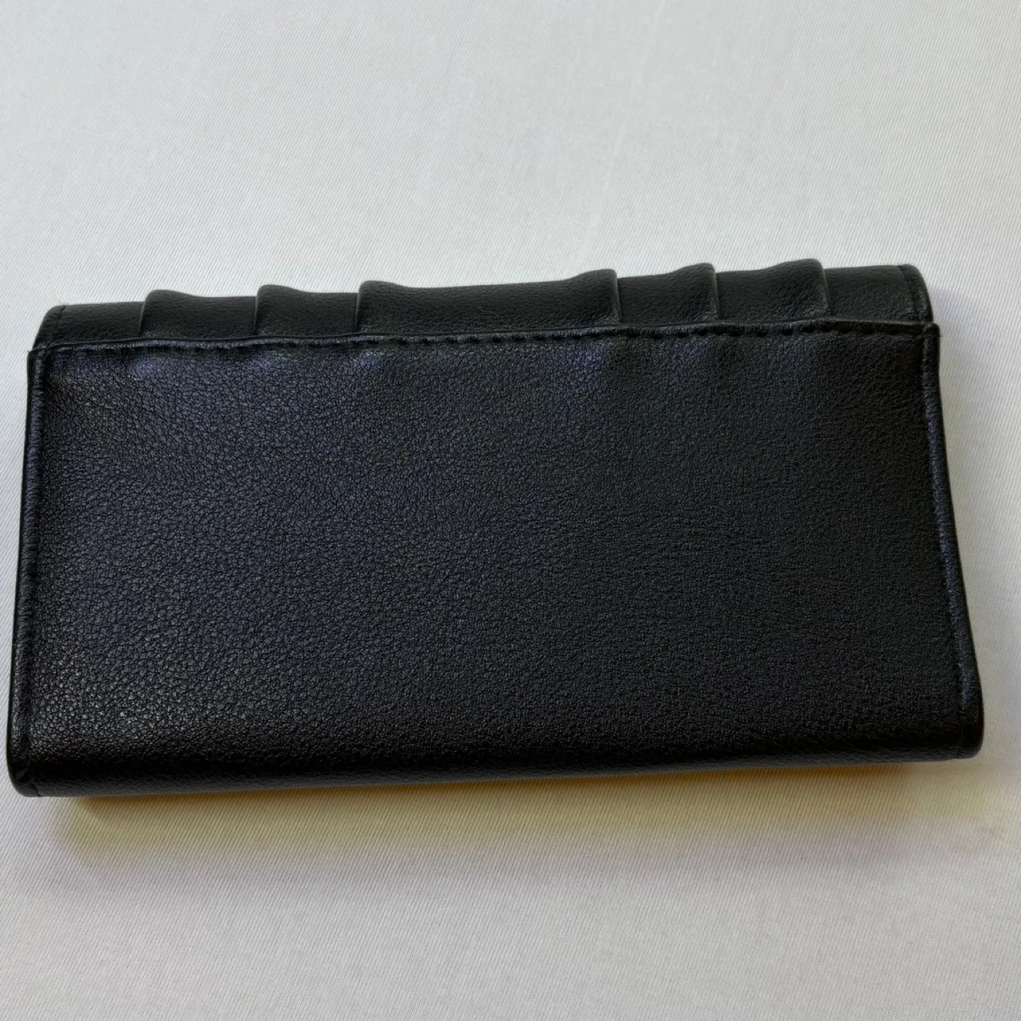 Jessica Simpson Black Pleated Wallet Faux Leather Organizer image indicator(2)