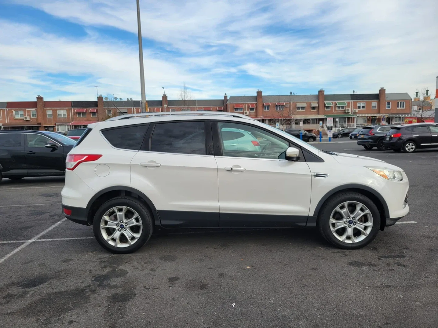 2016 Ford escape titanium 4D SUV  4 WD image indicator(10)