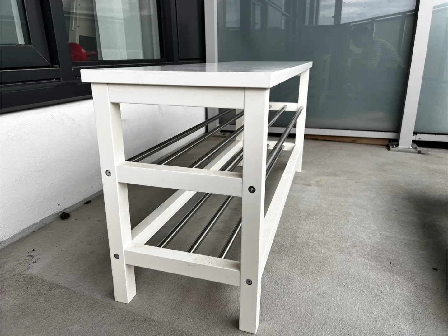 IKEA TJUSIG White Shoe Rack Bench image indicator(2)