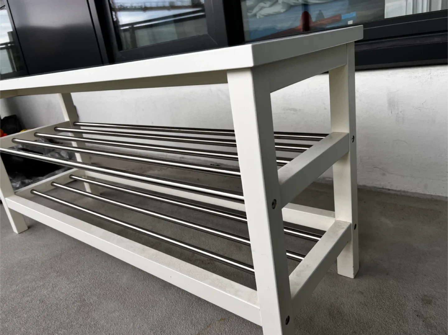IKEA TJUSIG White Shoe Rack Bench image indicator(3)
