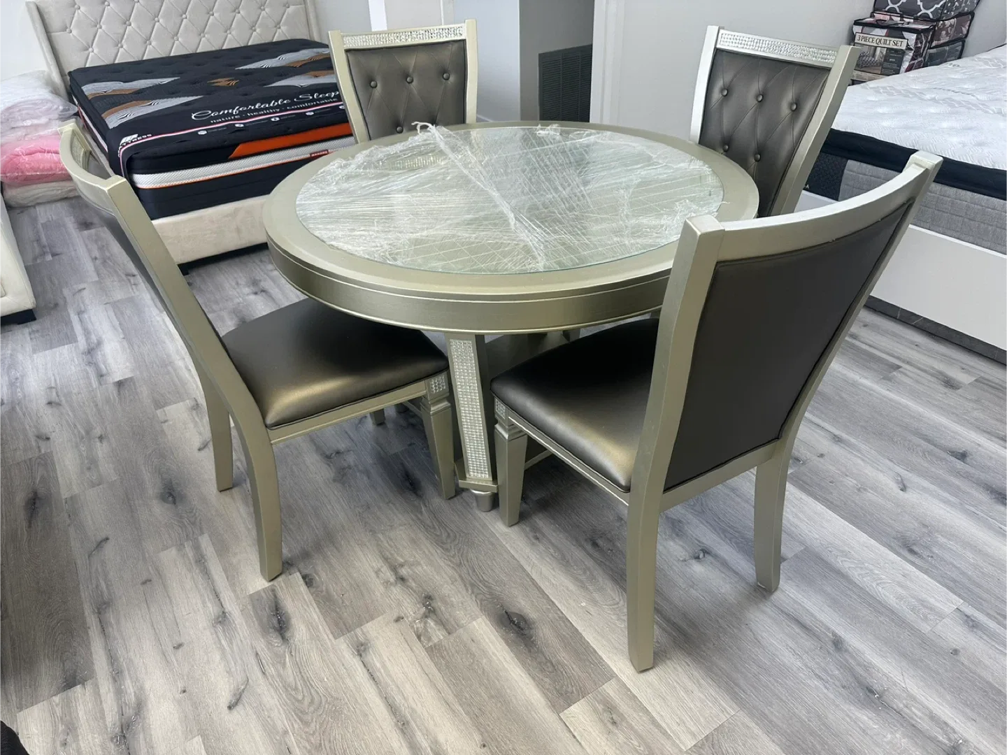 Round Dining Table with 4 Chairs - Silver/Grey