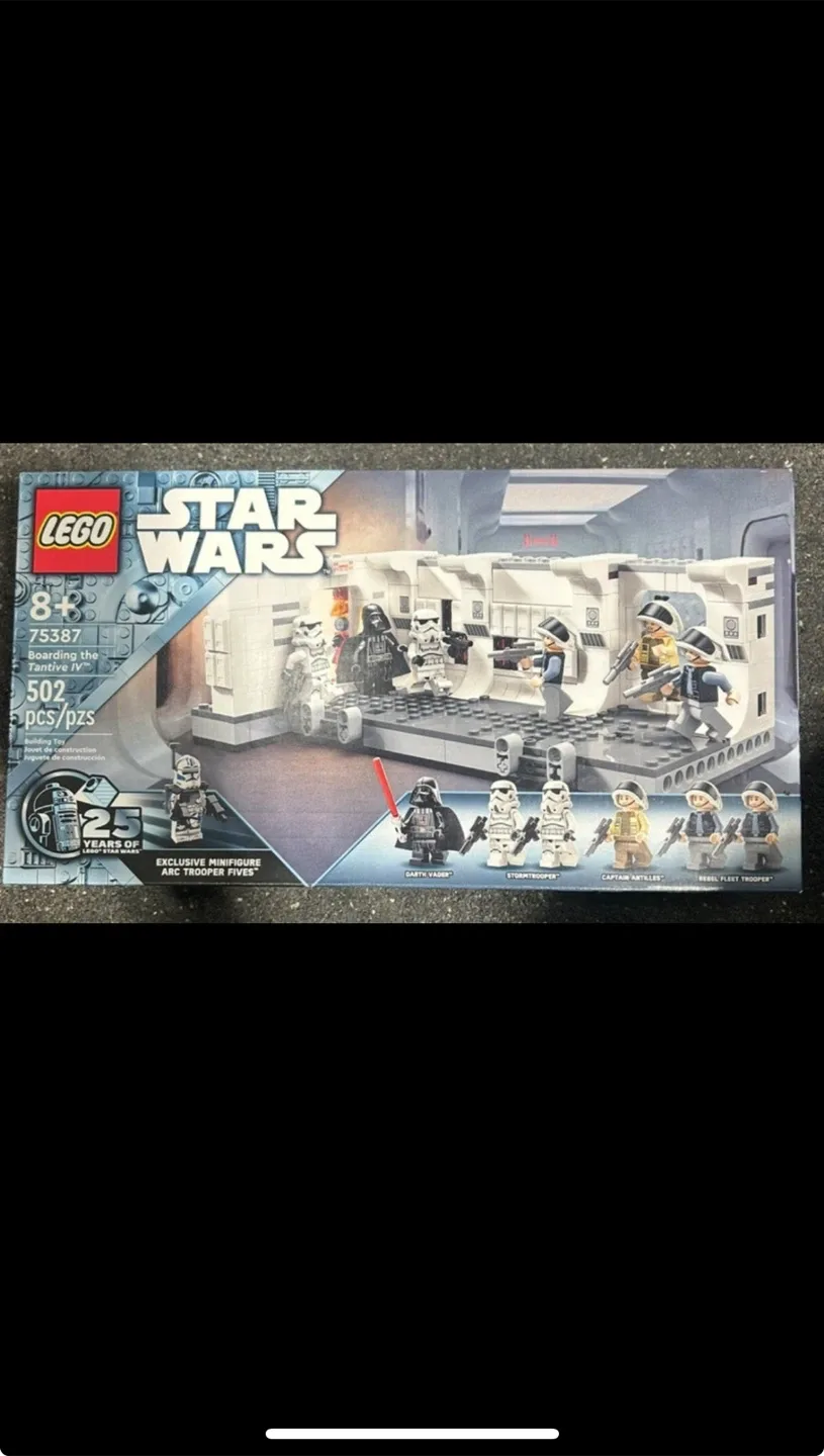 LEGO Star Wars Boarding the Tantive IV Set 75387