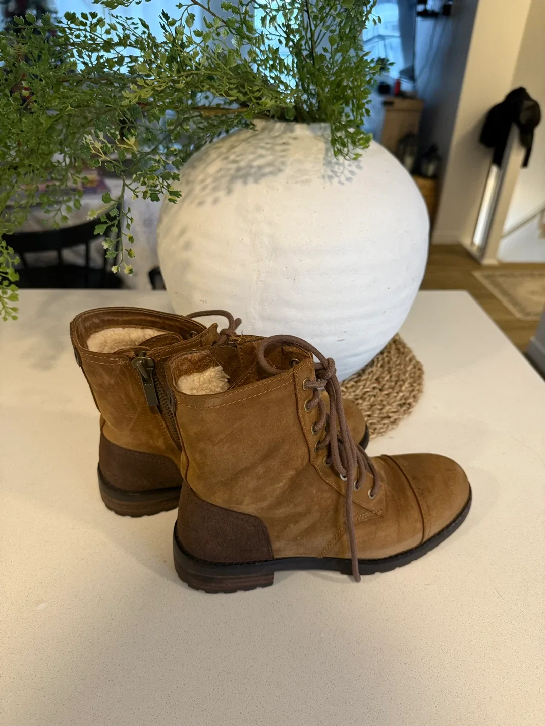 Ugg Brown Suede Leather Boots